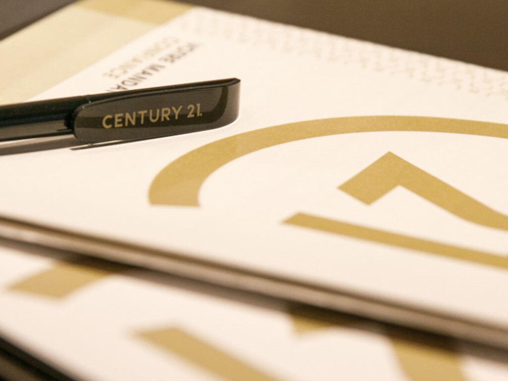 l'équipe de l'agence API Immobilier