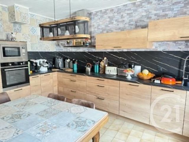 maison à vendre - 5 pièces - 147.0 m2 - CHAMPAGNAC LE VIEUX - 43 - AUVERGNE - Century 21 Api Immobilier