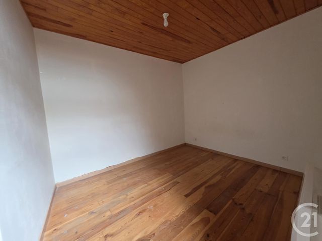 Appartement Triplex à vendre - 3 pièces - 52.0 m2 - BRIOUDE - 43 - AUVERGNE - Century 21 Api Immobilier