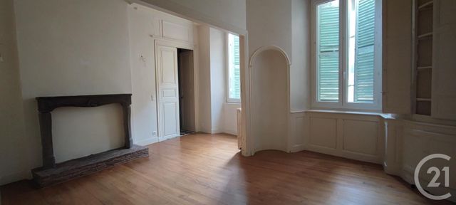 Appartement à louer - 5 pièces - 175.0 m2 - BRIOUDE - 43 - AUVERGNE - Century 21 Api Immobilier